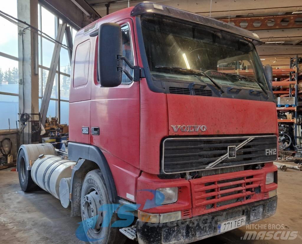 Volvo FH 12 Nyergesvontatók