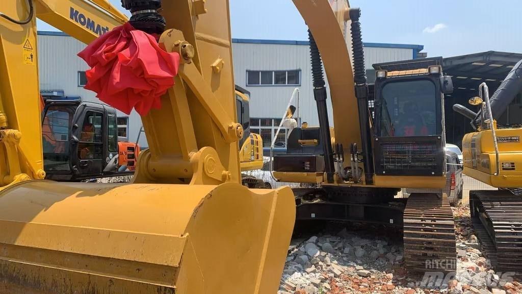 CAT 326D Lánctalpas kotrók