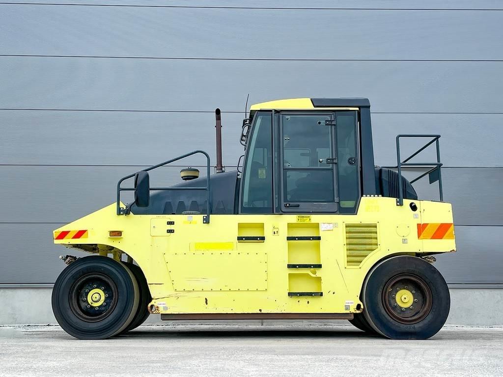Ammann AP 240 Pneumatikus kerekes hengerek