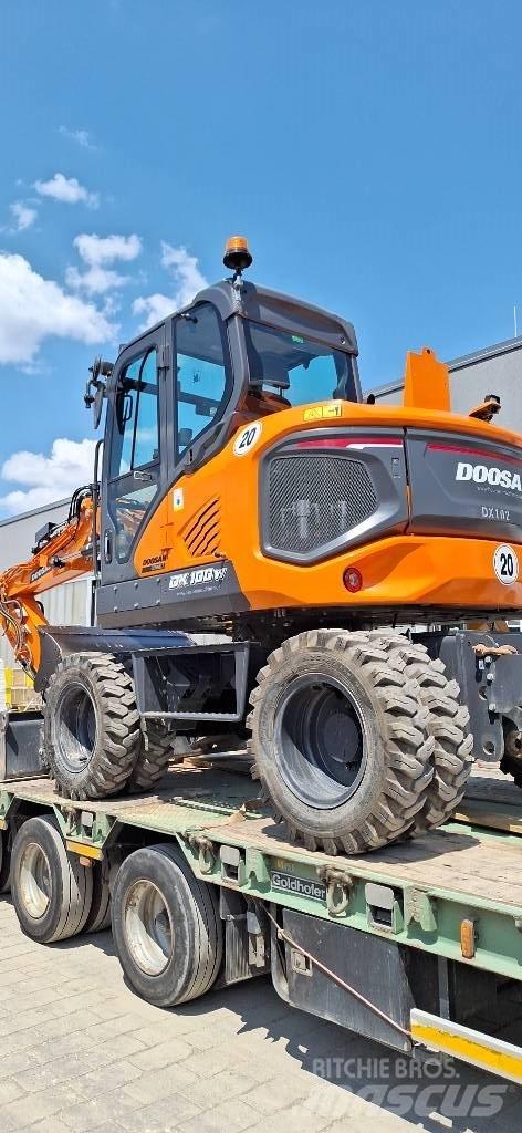 Doosan DX 100 W-7 Gumikerekes kotrók