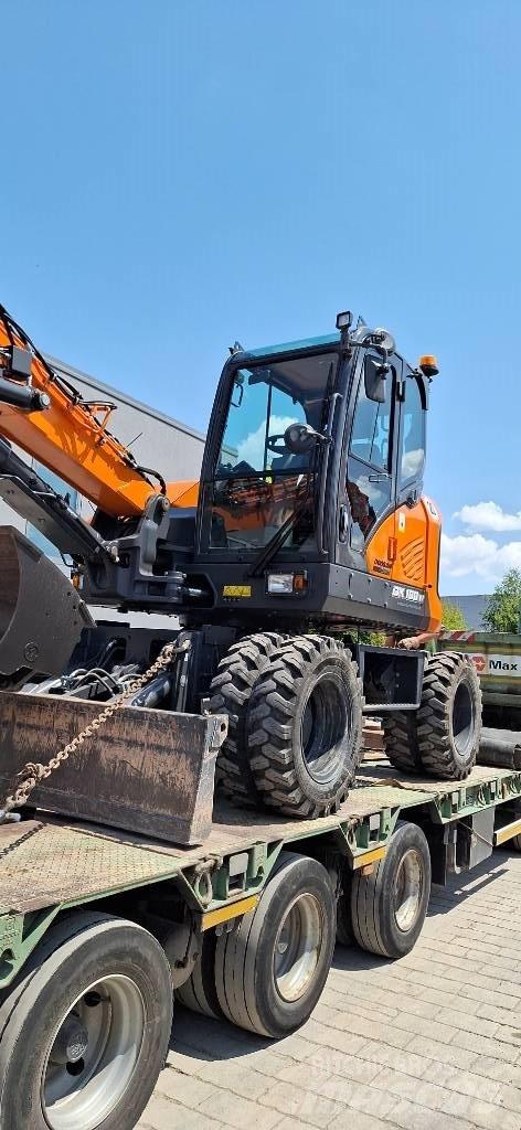 Doosan DX 100 W-7 Gumikerekes kotrók