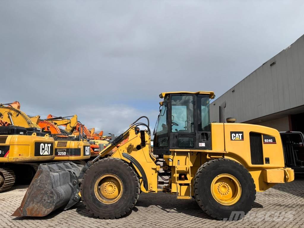 CAT 924 G Gumikerekes homlokrakodók