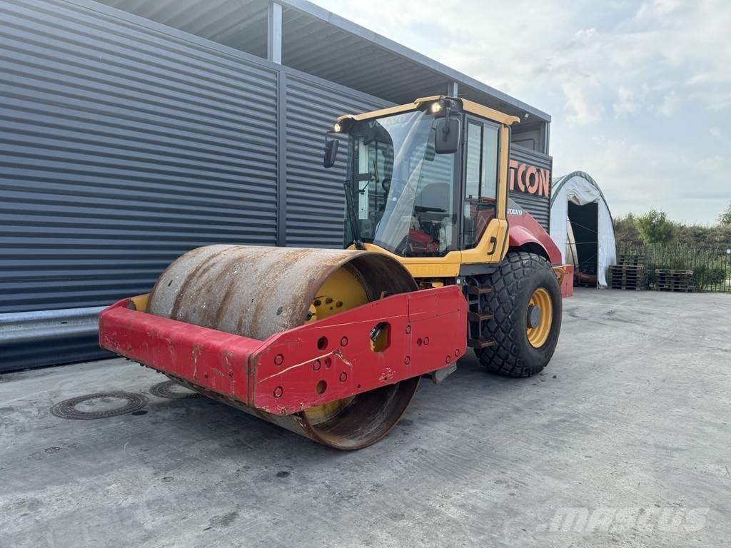 Volvo SD135B Egydobos hengerek