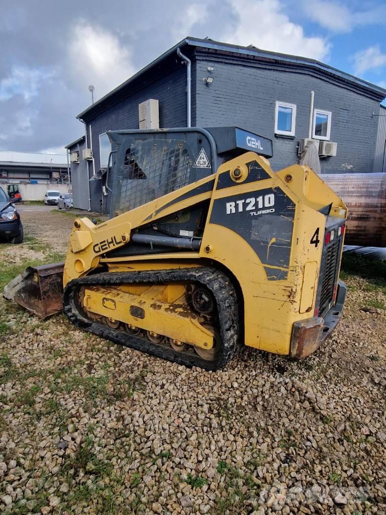 Gehl RT 210 Lánctalpas homlokrakodók