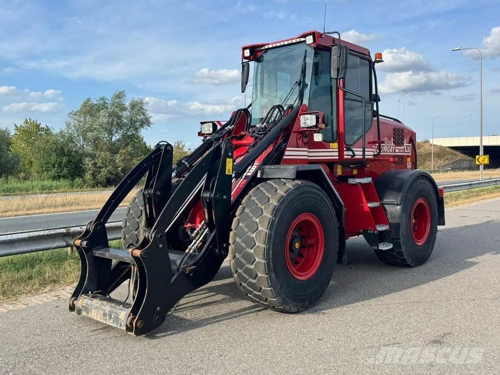Ljungby L11 Gumikerekes homlokrakodók