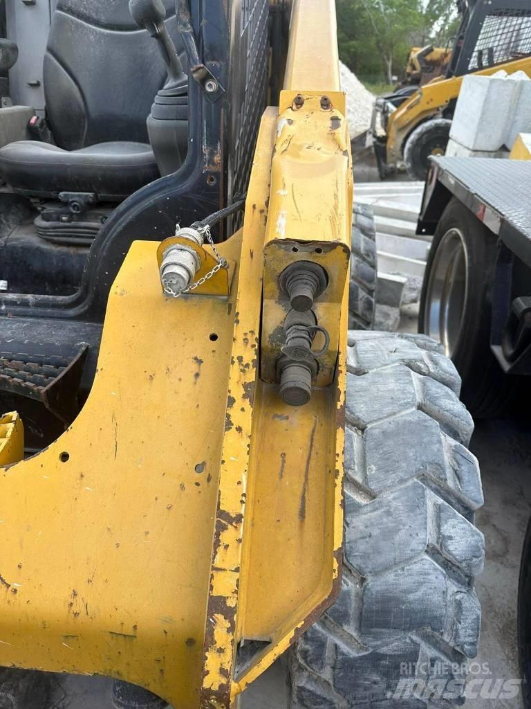 CAT 262 D Kompaktrakodók