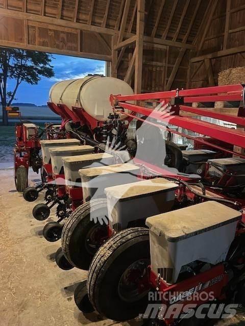 Case IH 1250 Szemenként vetőgépek