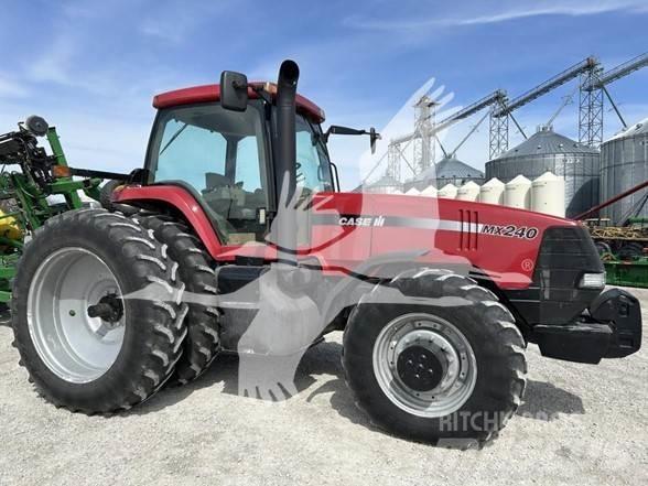 Case IH MX240 Traktorok