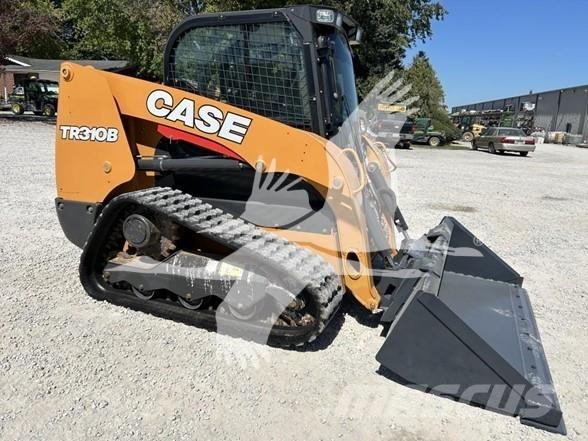 CASE TR310B Kompaktrakodók