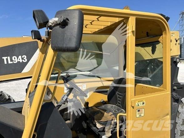 CAT TL943 Teleszkópos rakodók