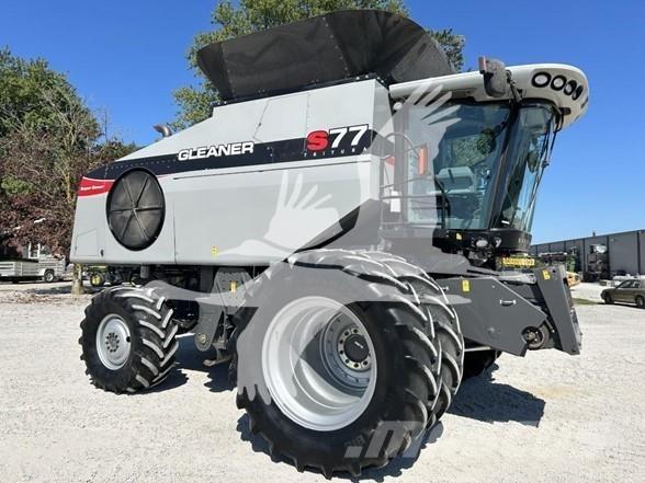Gleaner S77 Kombájnok