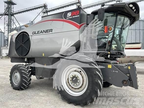 Gleaner S98 Kombájnok