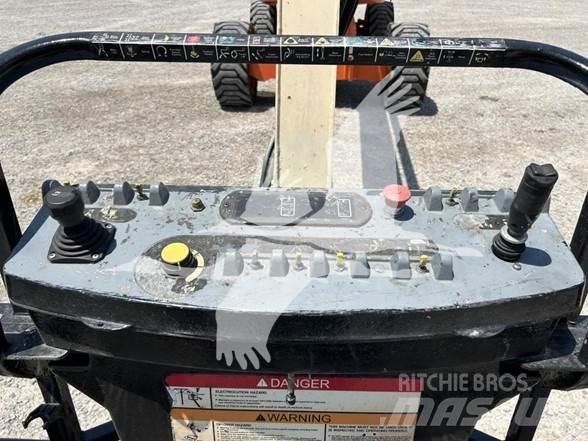 JLG 800A Karos emelők