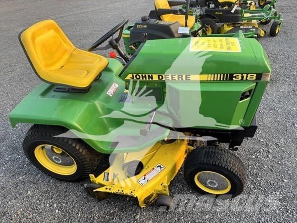 John Deere 318 Ráülős fűnyírók