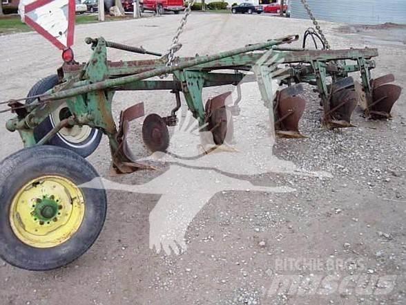 John Deere 514 Váltvaforgató ekék