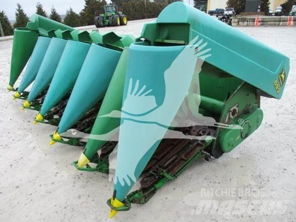 John Deere 693 Kombájn adapterek