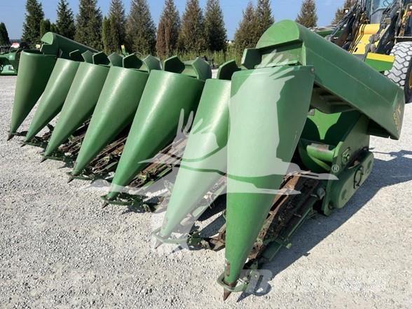 John Deere 693 Kombájn adapterek