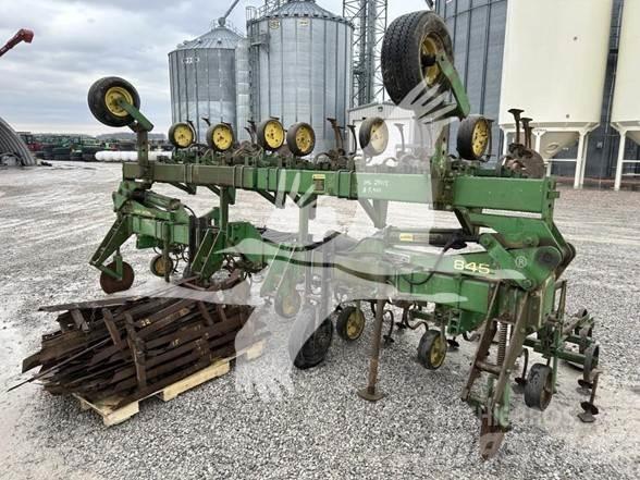 John Deere 845 Gyökérzöldség kultivátorok