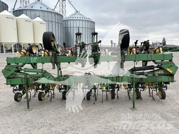 John Deere 845 Gyökérzöldség kultivátorok