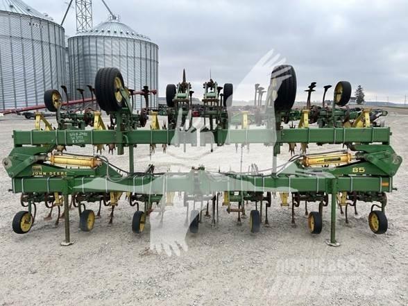 John Deere 85 Gyökérzöldség kultivátorok