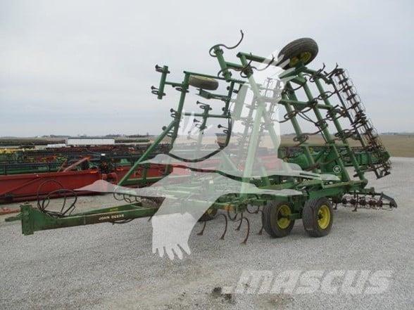 John Deere 960 Kultivátorok