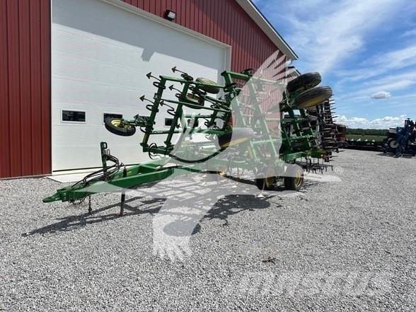 John Deere 980 Kultivátorok