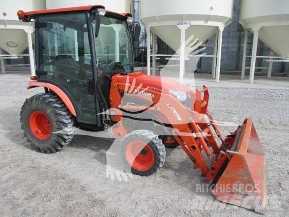 Kubota B3350 Traktorok