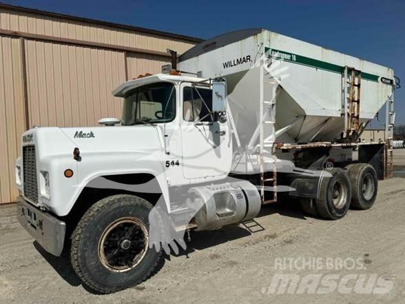 Mack R686ST Építőipar - Egyebek