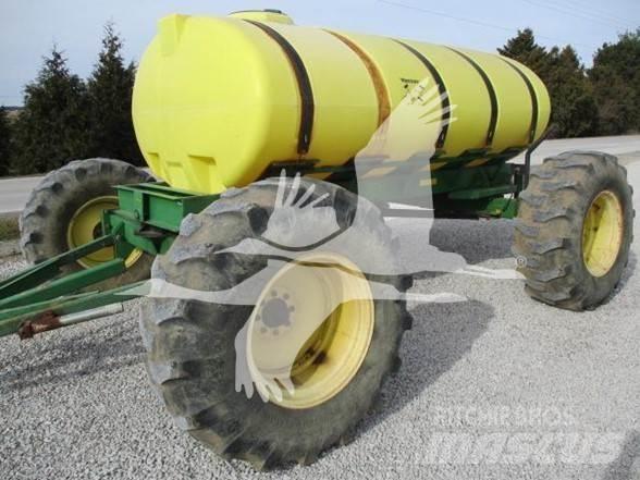 YETTER 1600 Műtrágyaszórók