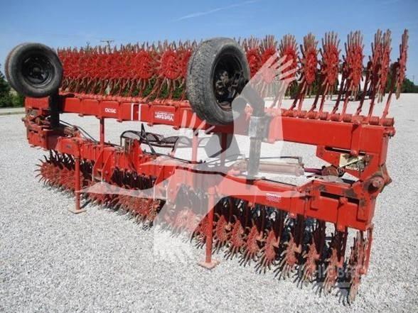 YETTER 3530 Egyéb talajművelő gépek és berendezések