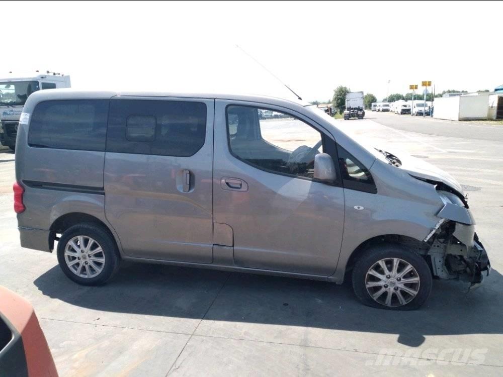 Nissan NV 200 Transporterek