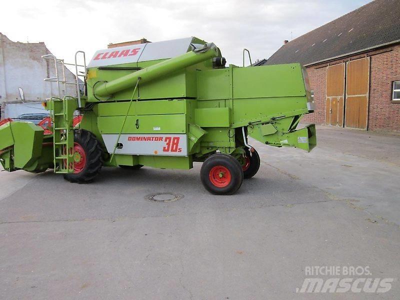 CLAAS Dominator 38 Kombájnok