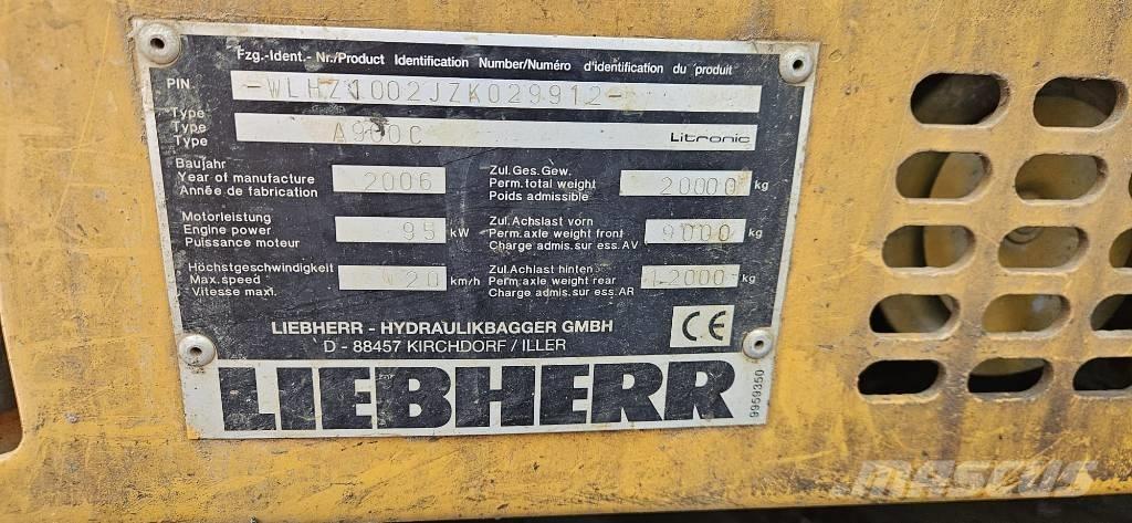 Liebherr A 900 C Gumikerekes kotrók