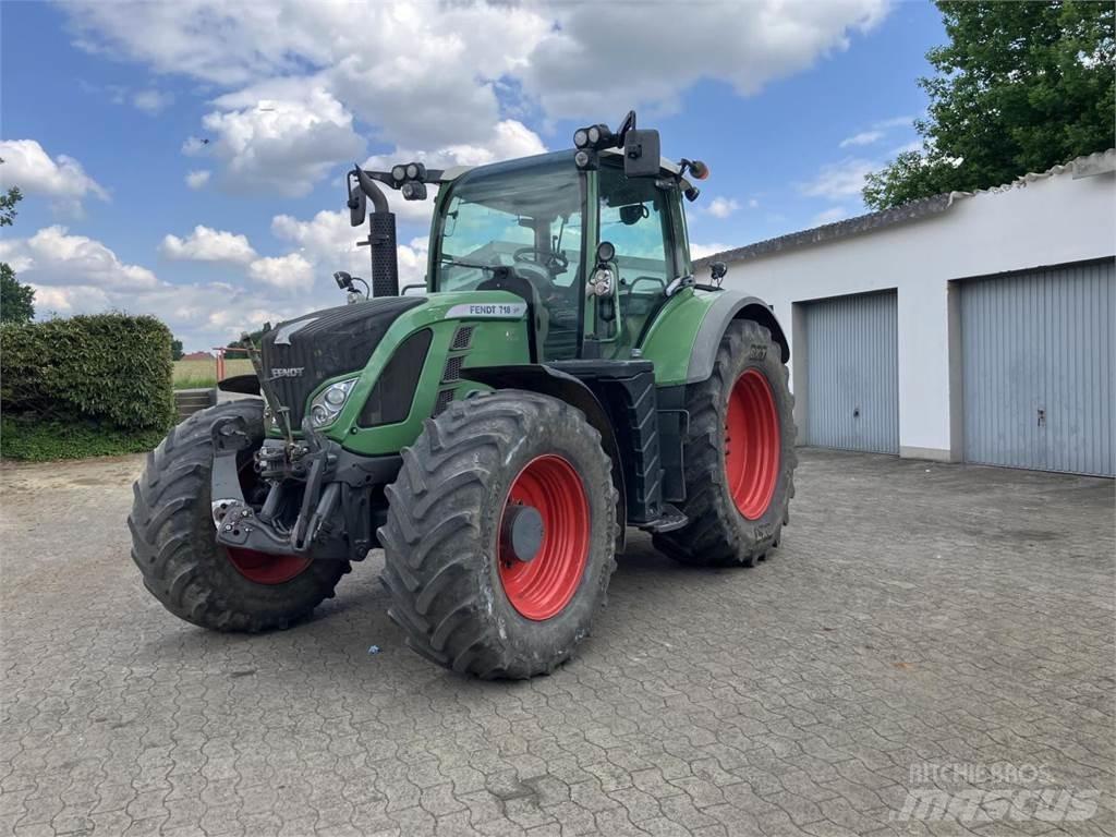Fendt 718 SCR Traktorok