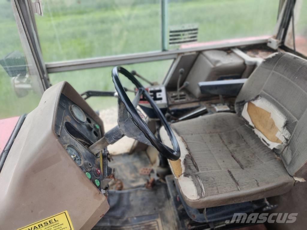 Massey Ferguson 2640 Traktorok