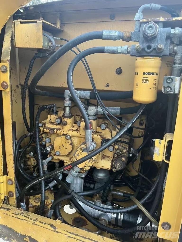 CAT 336 D Hosszú gém kotrók