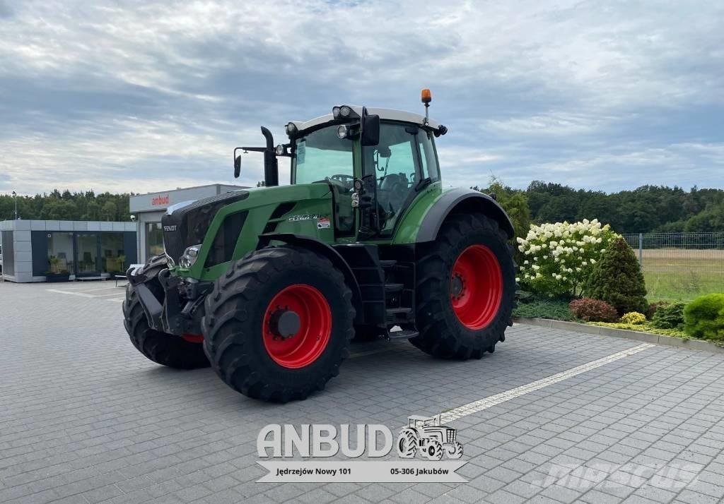 Fendt 826 Vario Traktorok