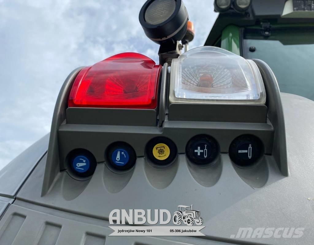 Fendt 826 Vario Traktorok