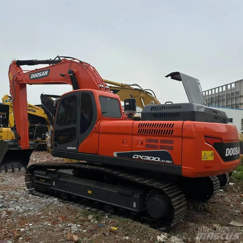 Doosan DX 300 LC-9c Lánctalpas kotrók
