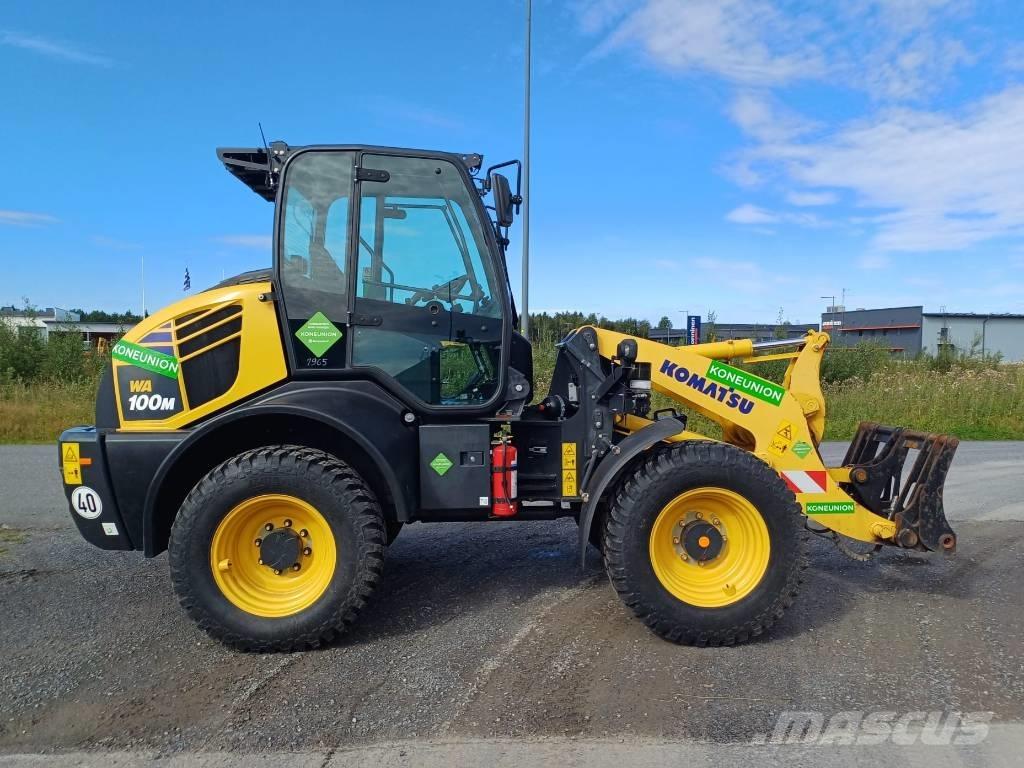 Komatsu WA 100 M-8 Gumikerekes homlokrakodók