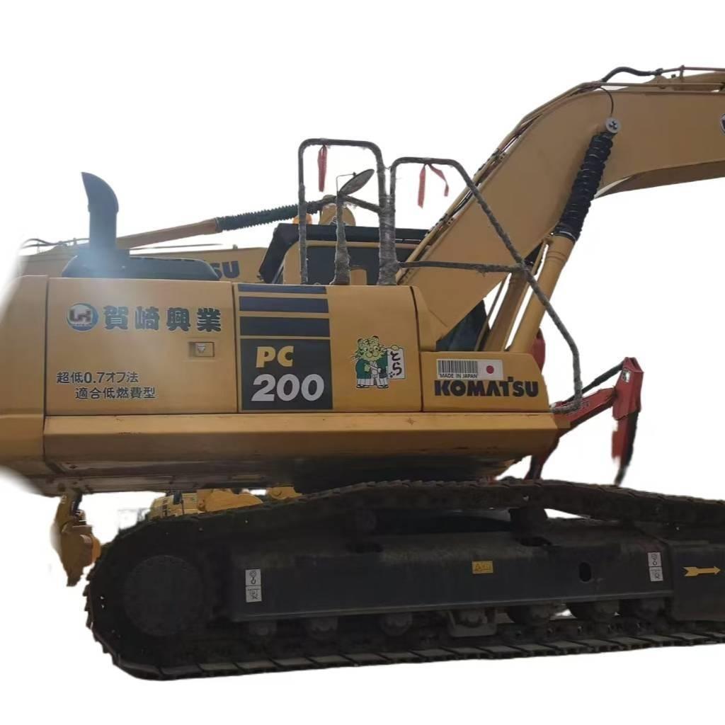 Komatsu PC 200-8 Lánctalpas kotrók