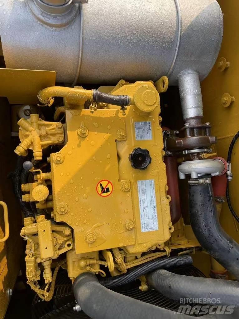 CAT 315 Lánctalpas kotrók