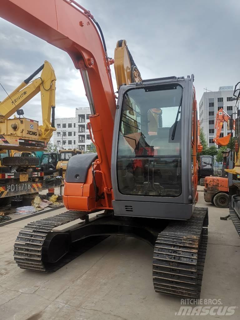 Hitachi ZX 75 Lánctalpas kotrók