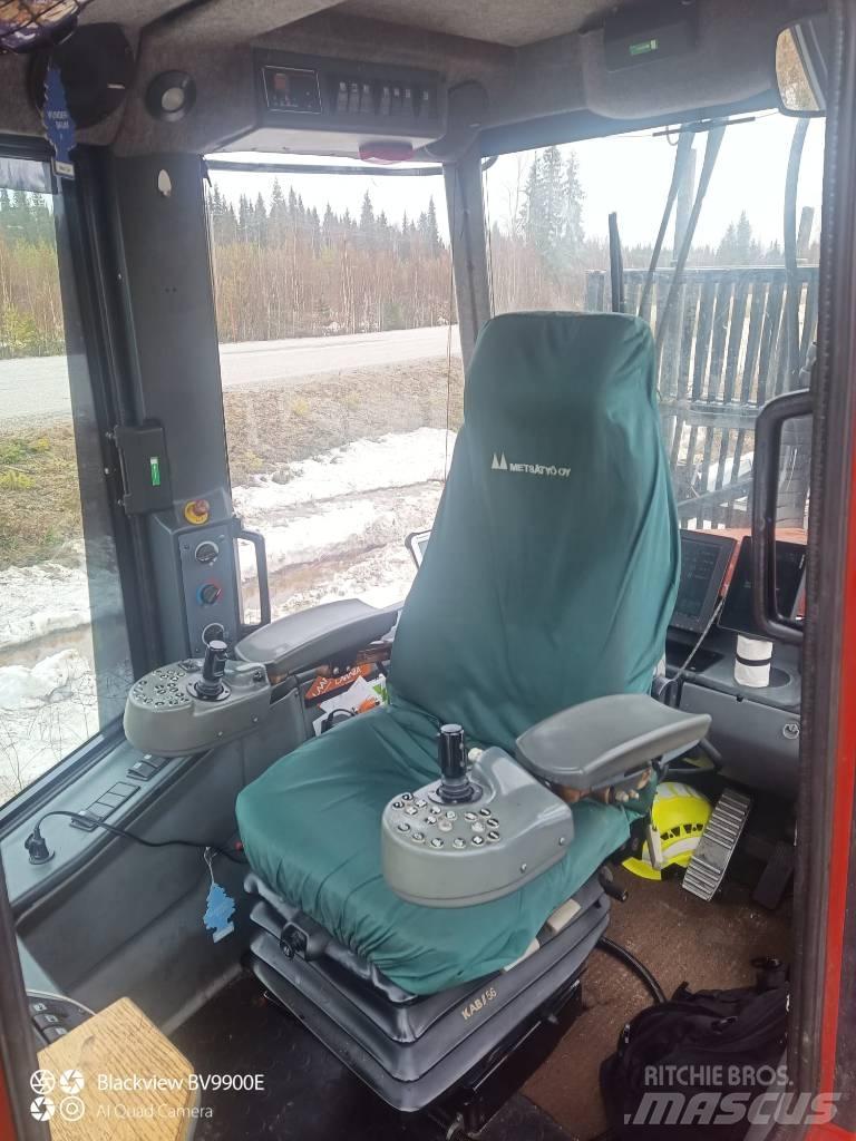 Komatsu 860.4 Kihordók