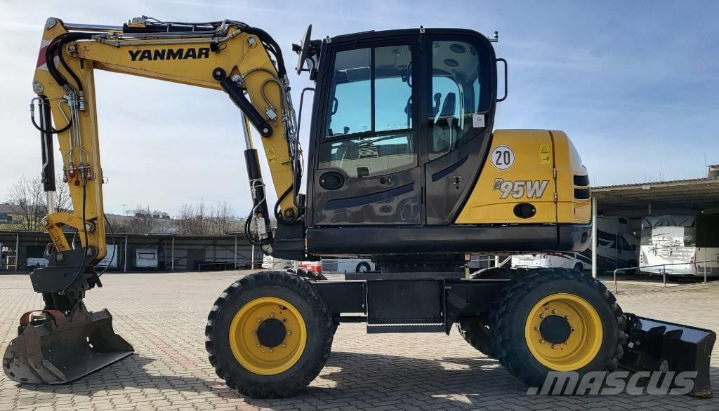 Yanmar B 95 W Gumikerekes kotrók