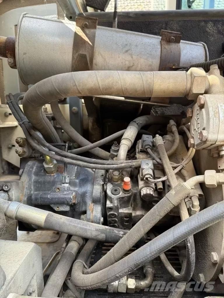 Terex TW 85 Gumikerekes kotrók