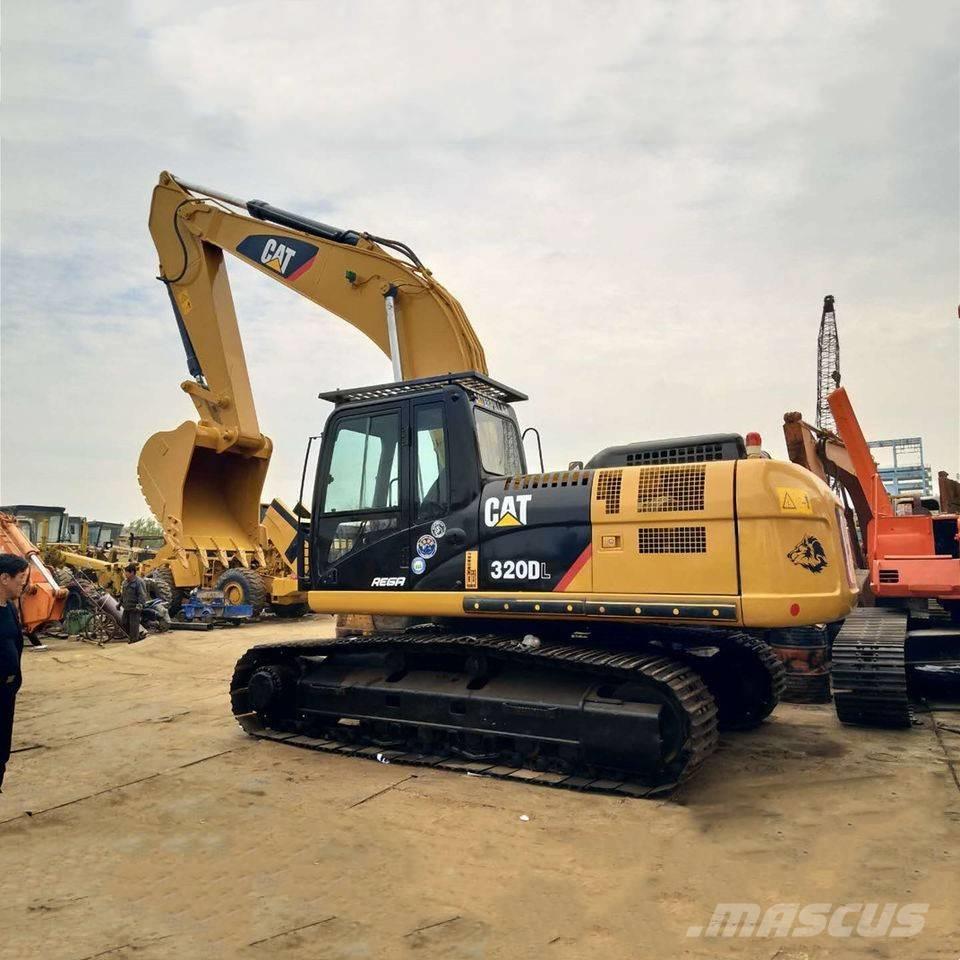 CAT 320D Lánctalpas kotrók