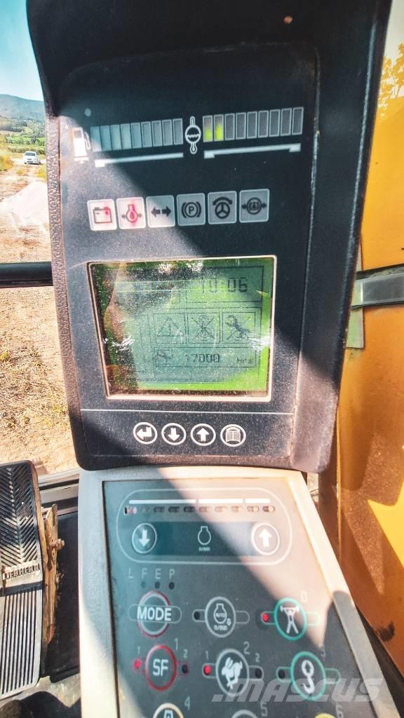 Liebherr R934C HDC Lánctalpas kotrók