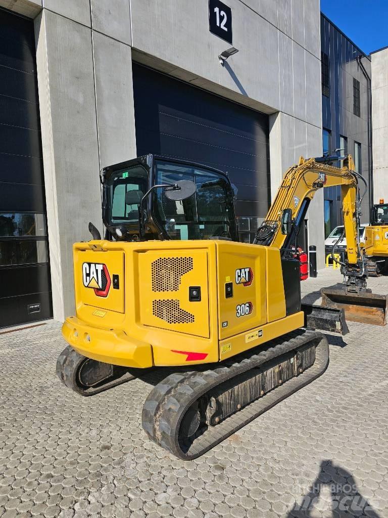 CAT 306 Mini kotrók < 7t