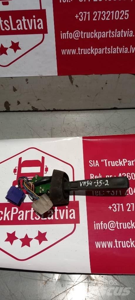 Volvo FH 12.  3172171 Vezetőfülke és belső tartozékok